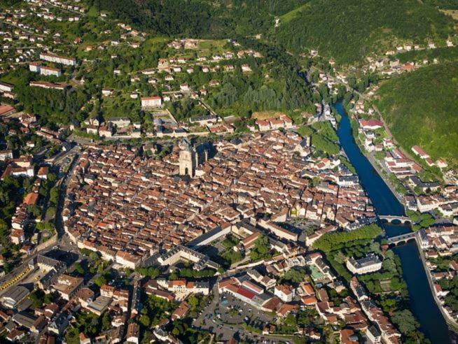 Appartamento La Perle Du Rouergue Villefranche-de-Rouergue Esterno foto